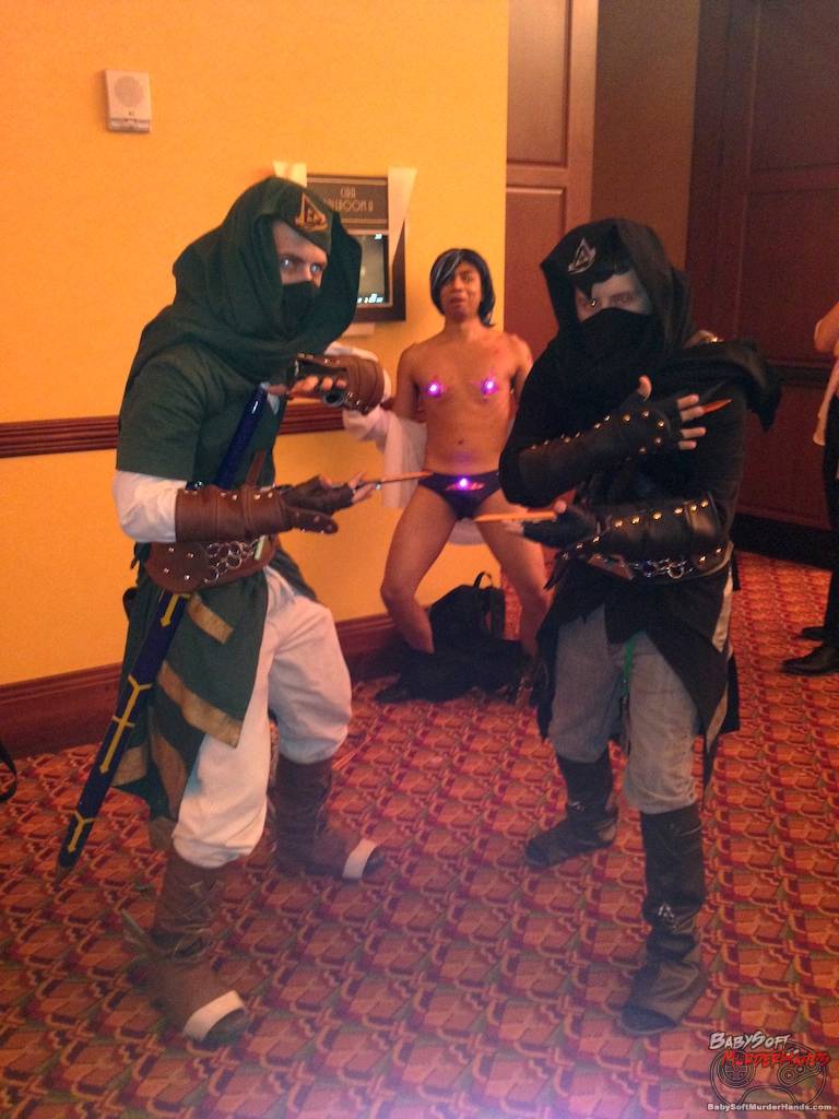 Saboten Con 2014 Cosplay Assassins Creed Link Dark Link Guren Lagunn