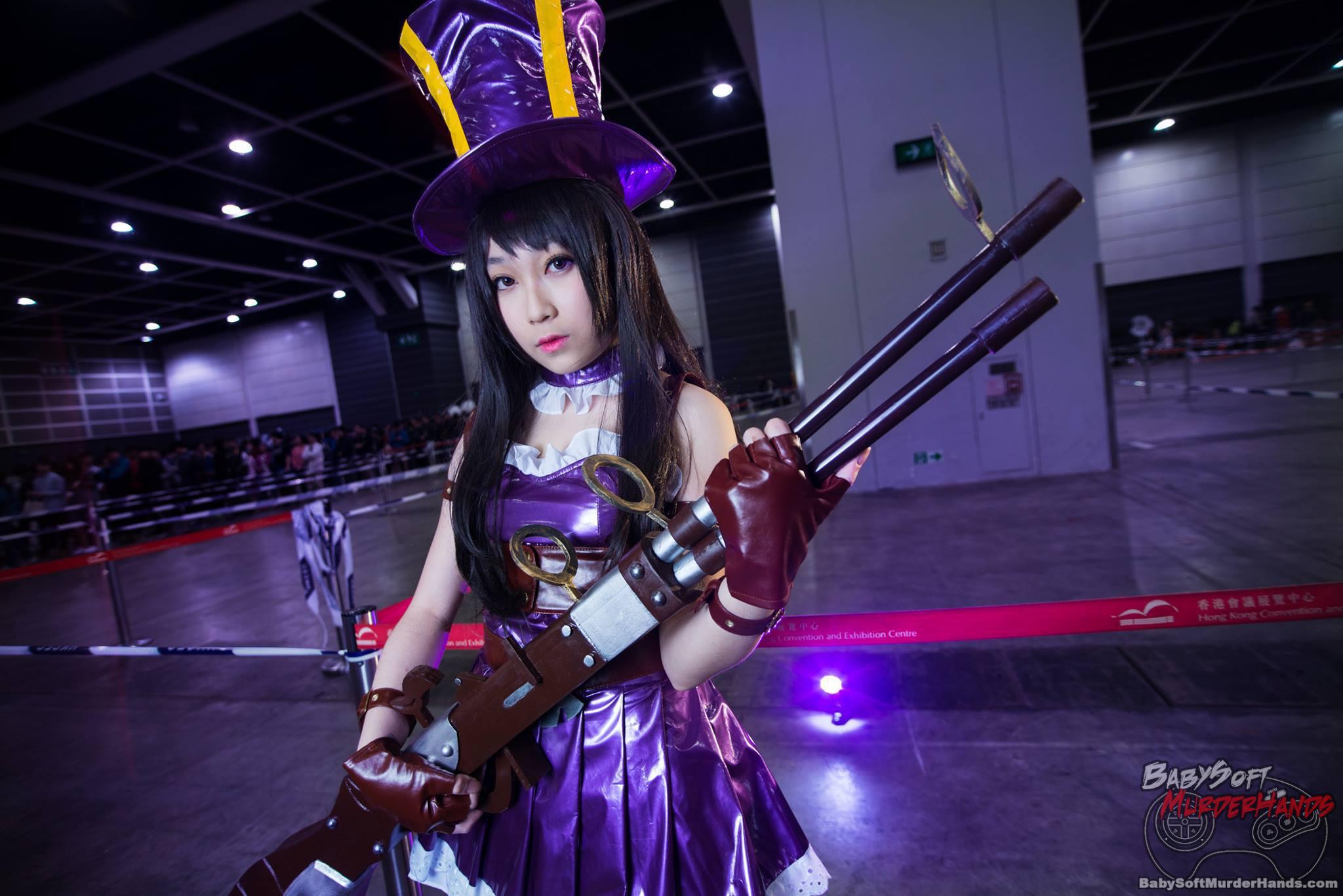 ariachan (筱原幽)  Caitlyn  of League of Legends Cosplay